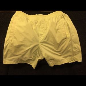 Men's Lululemon Large Short.